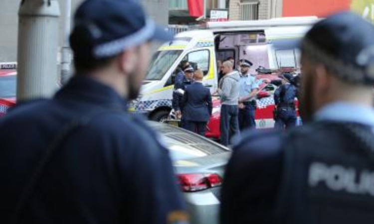 Man dies after targetted stabbing in eastern Australia Man dies after targetted stabbing in eastern Australia
