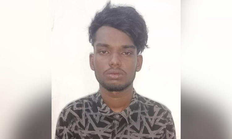 22-year-old stabs ex-lover and her friend with scissors in Melmaruvathur 22-year-old stabs ex-lover and her friend with scissors in Melmaruvathur