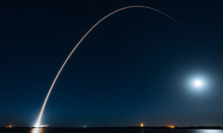 A US startup plans to deliver ‘sunlight on demand’ after dark. Can it work – and would we want it to? A US startup plans to deliver ‘sunlight on demand’ after dark. Can it work – and would we want it to?