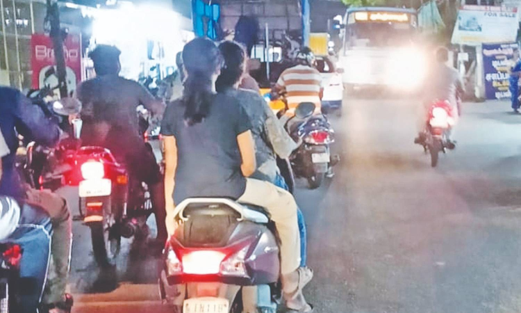 Chennai Citizen Connect: Public suffers as encroachments squeeze Rajendra Prasad Road in Chromepet